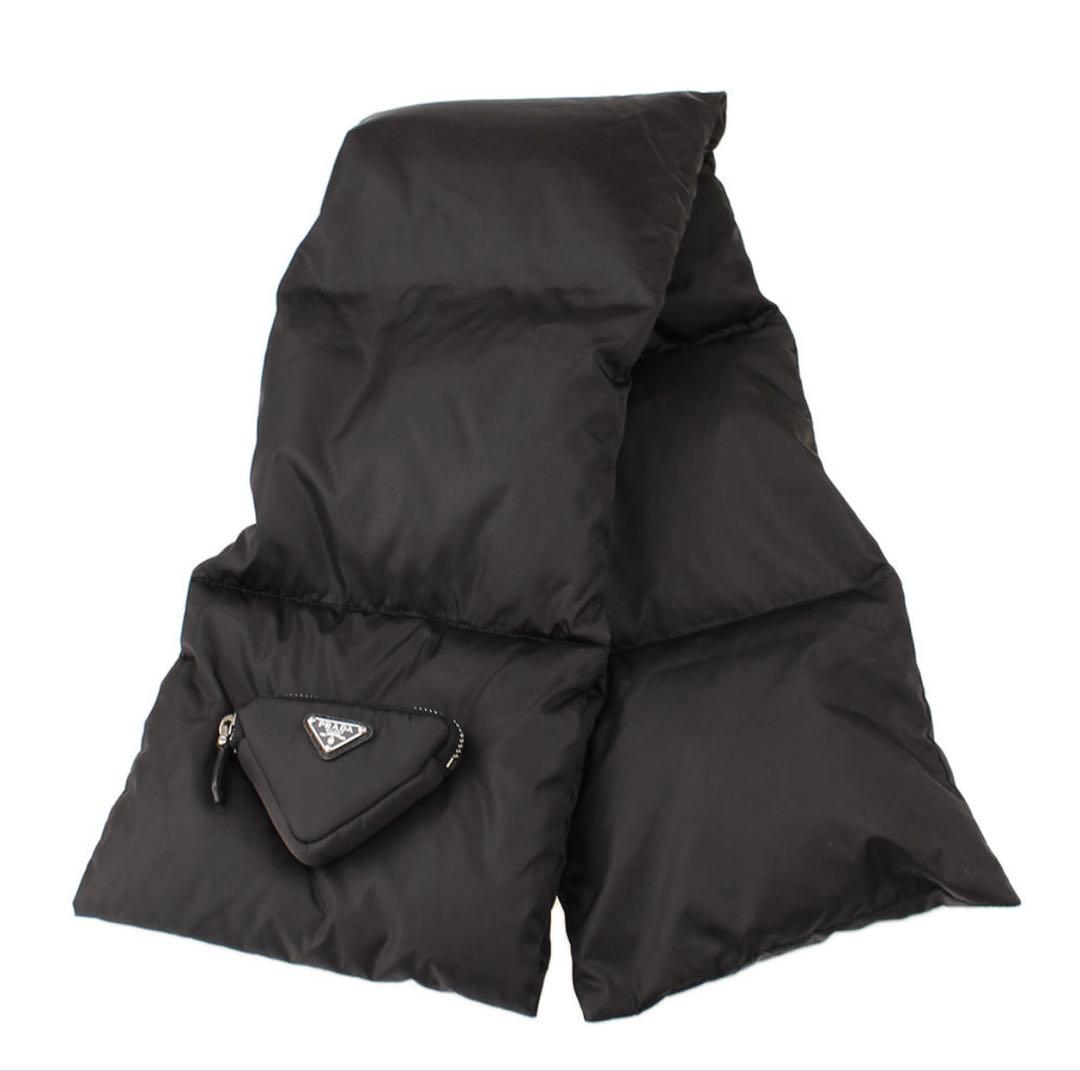 PRADA ナイロンスカーフ　プラダ　renylon マフラー