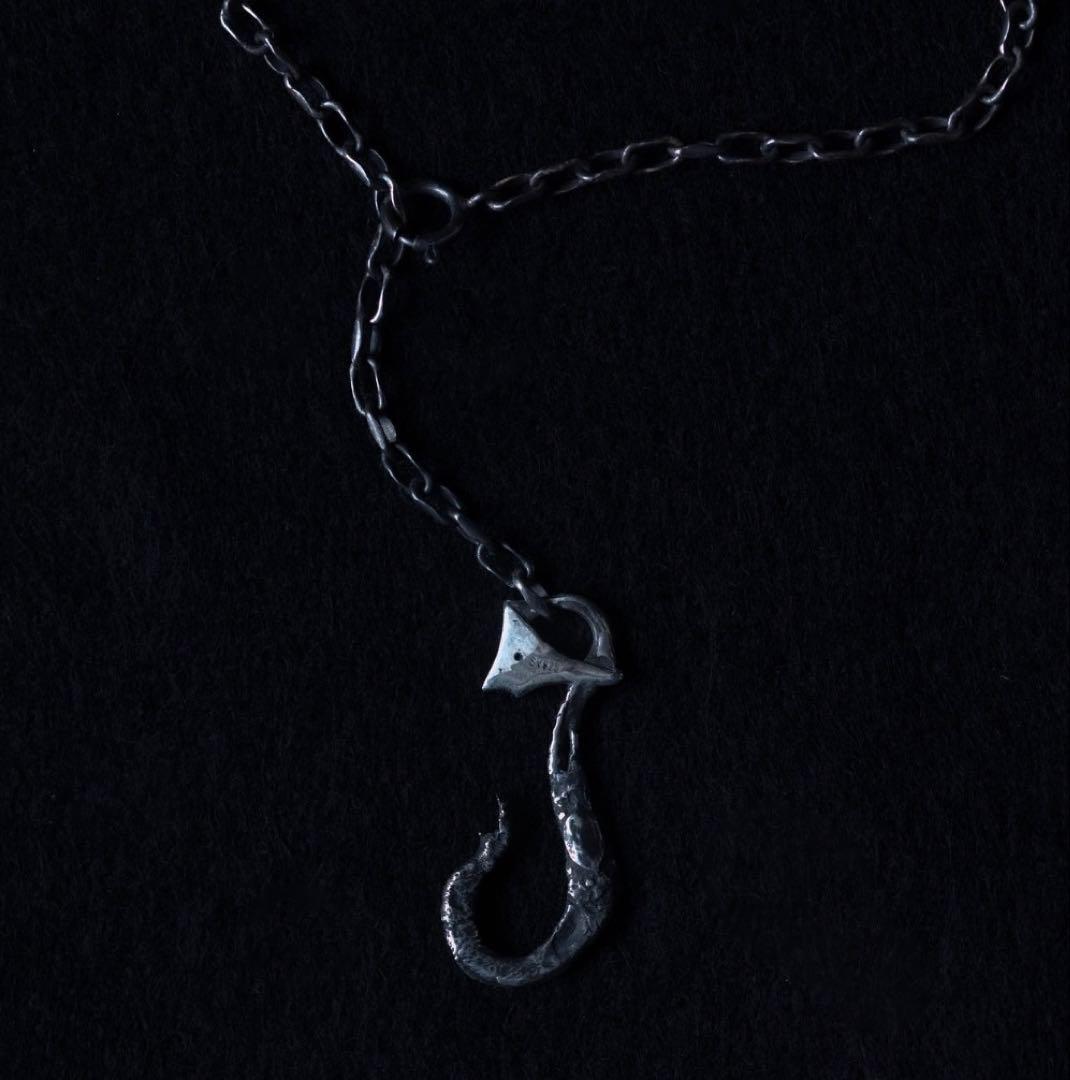 【VAINON】 Destroyed Carabiner Necklace