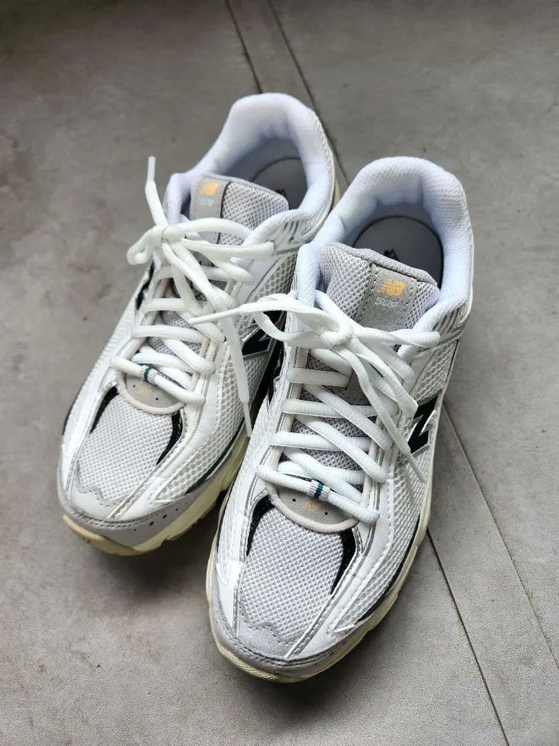 23.5cm NBスニーカー U509V1