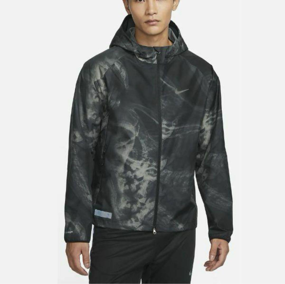 【新品未使用】Nike ナイロンジャケット Storm-Fit