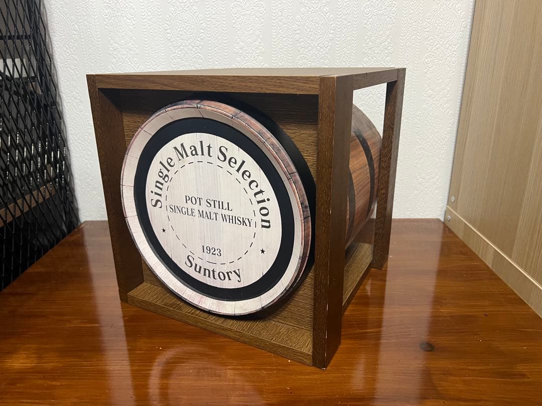 サントリー樽　ディスプレイ　３０cmキューブ