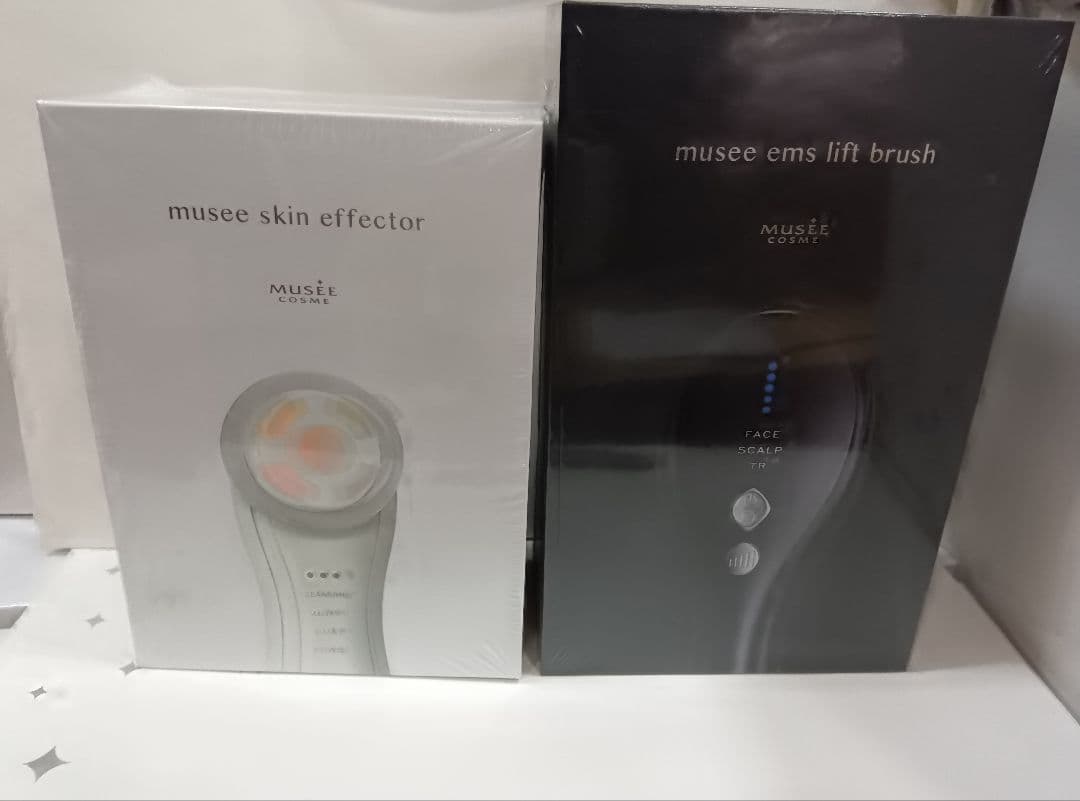 ミュゼ　スキンエフェクター & EMS リフトブラシセット