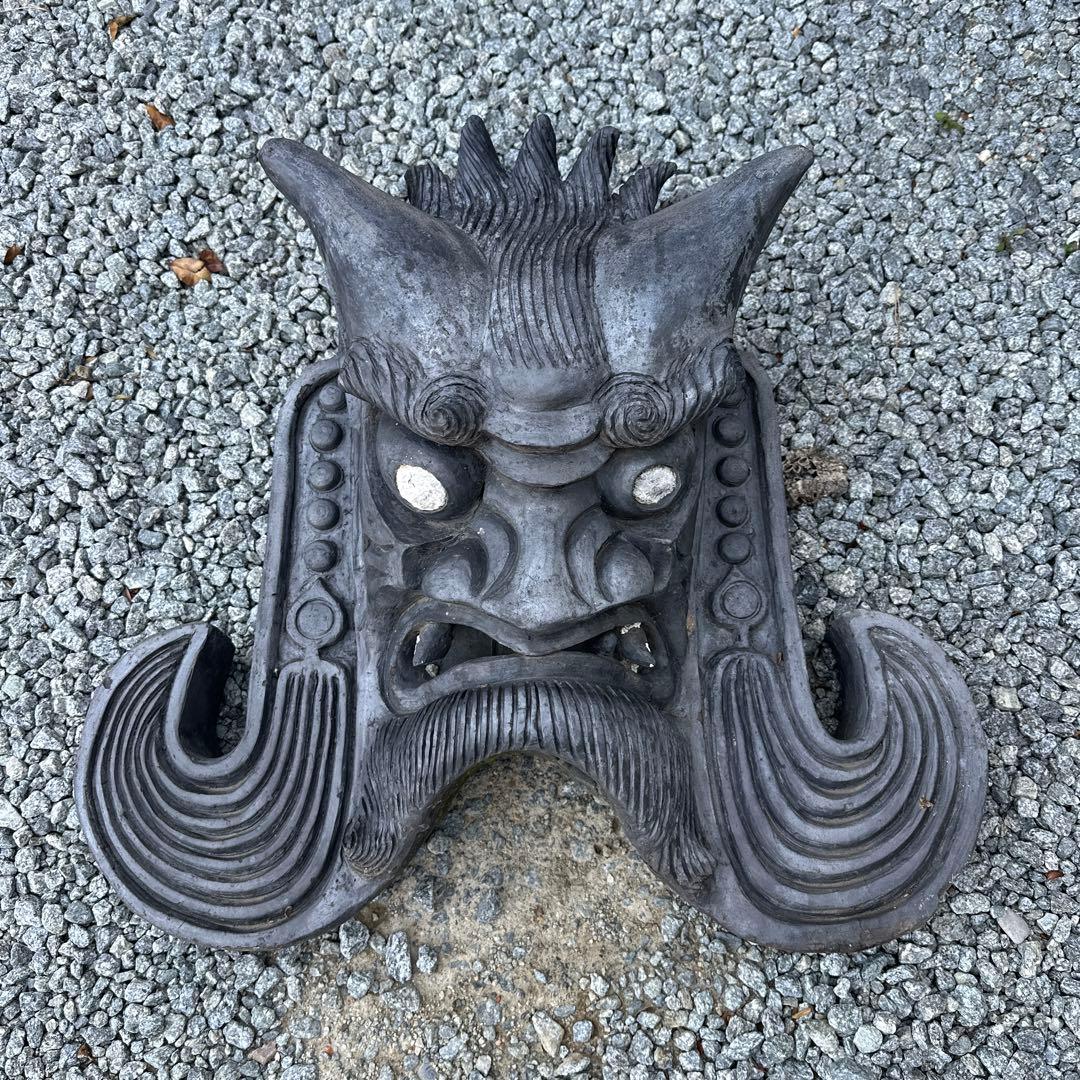 鬼瓦　魔除け