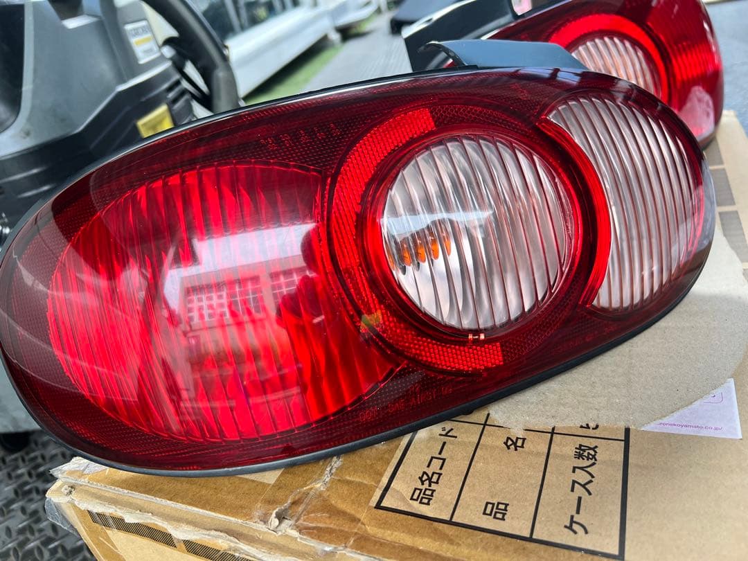 S*2様 NBロードスター 後期テールレンズ NB6C、NB8C