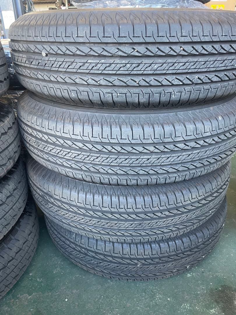 ジムニーシエラ　新車外しタイヤ　195/80R15 96S タイヤ 4本セット