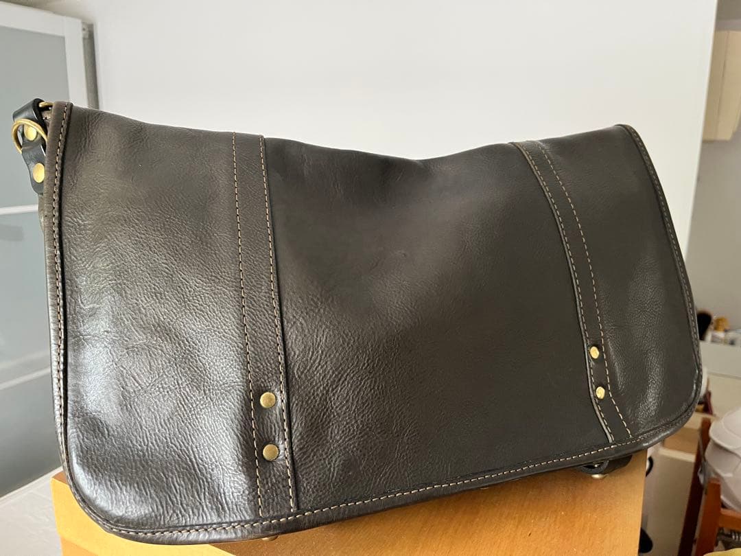 HERZ ヘルツ メッセンジャーバッグ Lサイズ