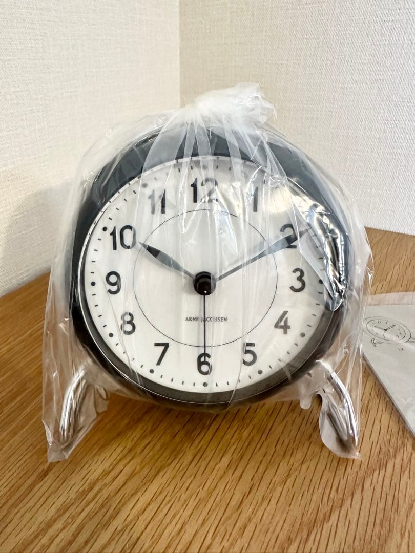 アルネヤコブセン 置き時計 STATION/ブラック