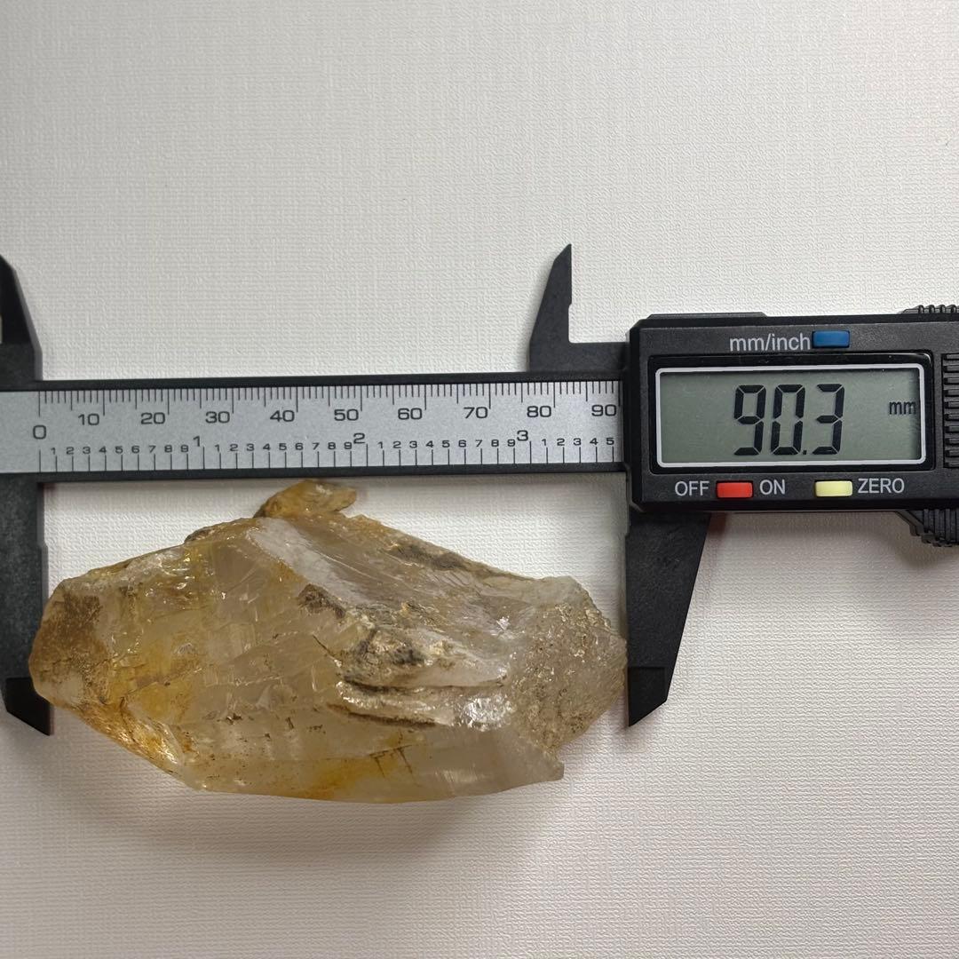 ヒマラヤ パキスタン ギルギット産 水晶 ゴールデンヒーラー 原石 170g