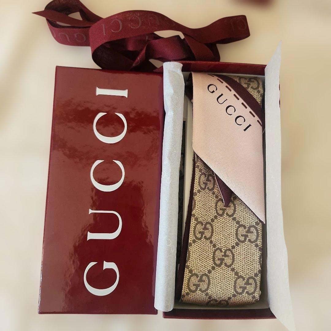 若槻 グッチ　ヒグチユウコ　シルク　ネックボウ　スカーフ　ショッパー2枚付