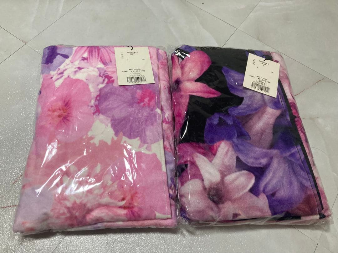 メルカリ市中のみ！【レア商品】Rady花柄バスタオル2枚セット