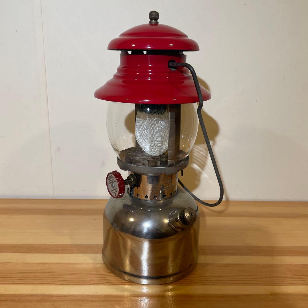 ほ*ぺ様 Coleman model 200, made in USA