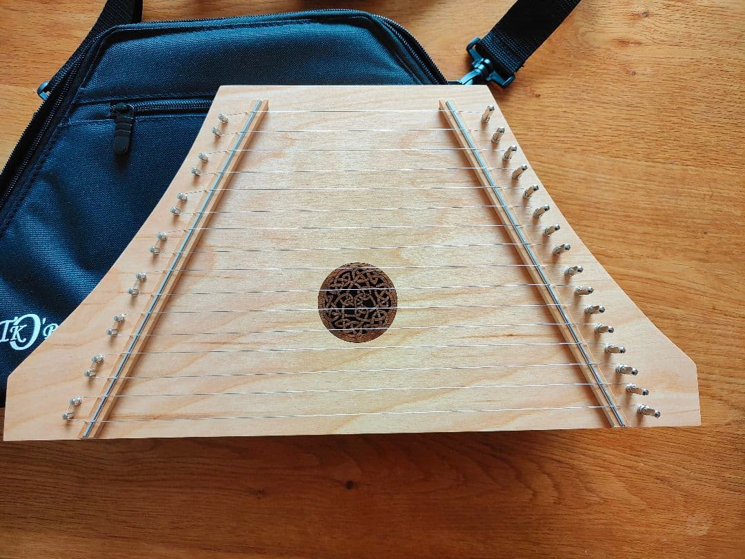 【新品】ラップハープ ケース、歌詞カード、交換弦、使用手引き書付き、