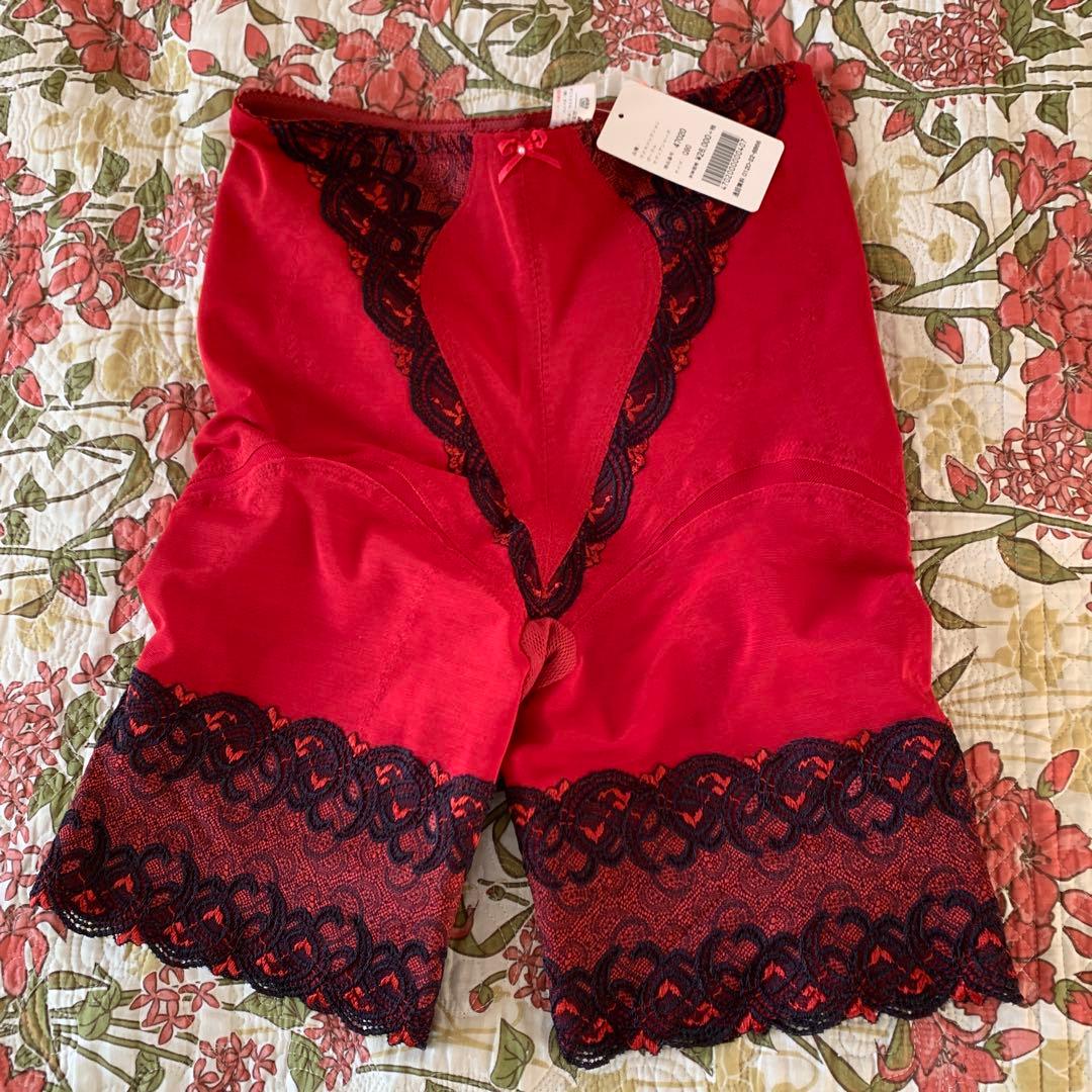 赤と黒のレース ハイウエスト骨盤ガードル