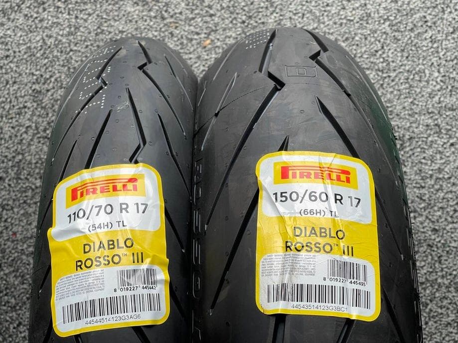 y*s様 ピレリ ロッソ3 110/70R17 150/60R17 前後セット