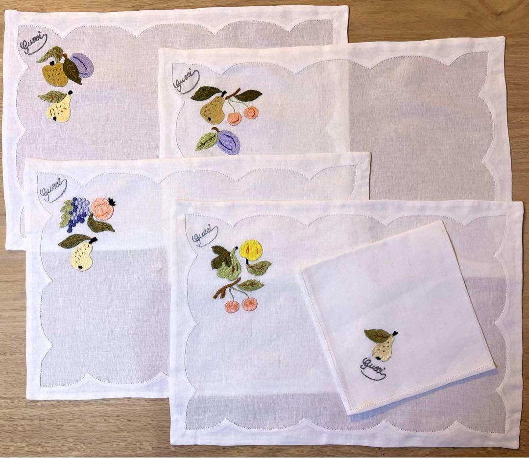 【美品・未使用】GUCCI グッチ　手刺繍ランチョンマット　４枚セット