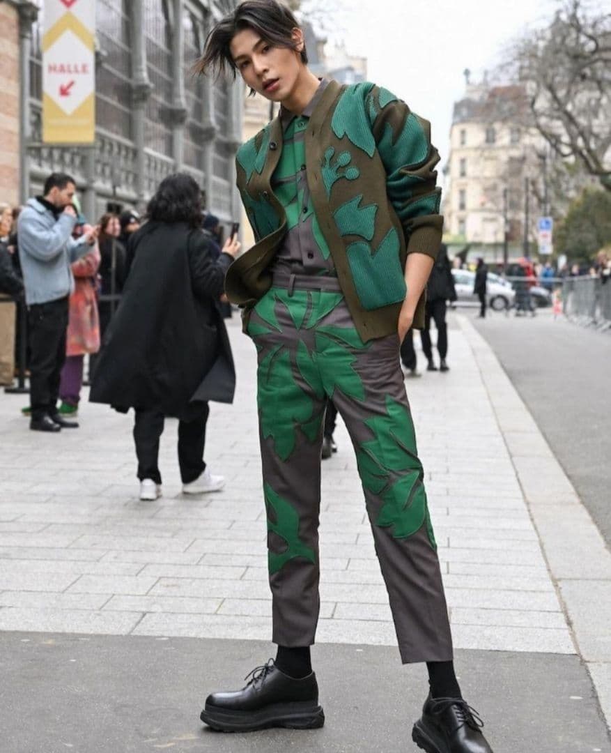 sacai 24SS 新品 52,800円 Floral Print Shirt