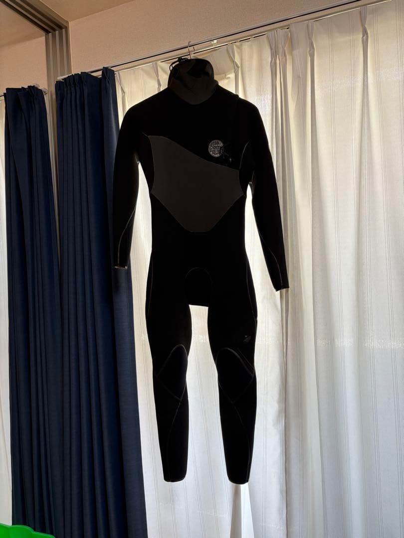 Rip Curl 6/4mmセミドライ E5 flash bom