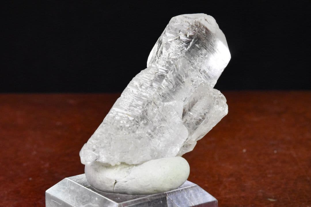 ブラジル ミナスジェライス州産 アイスクリスタル 自立