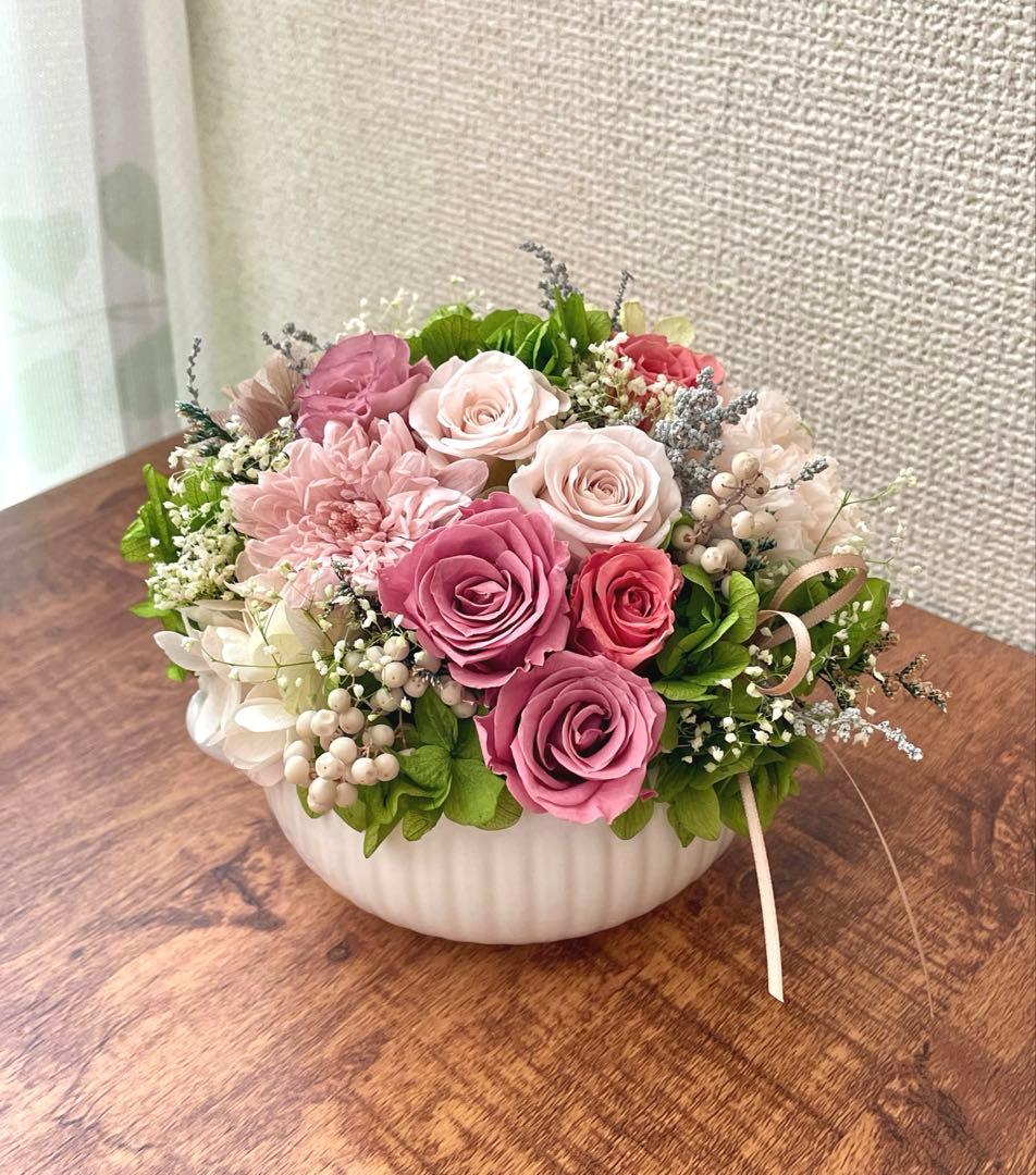 ＊*..華やぎあるローズアレンジ..＊°..ナチュラルインテリア　お花の贈り物