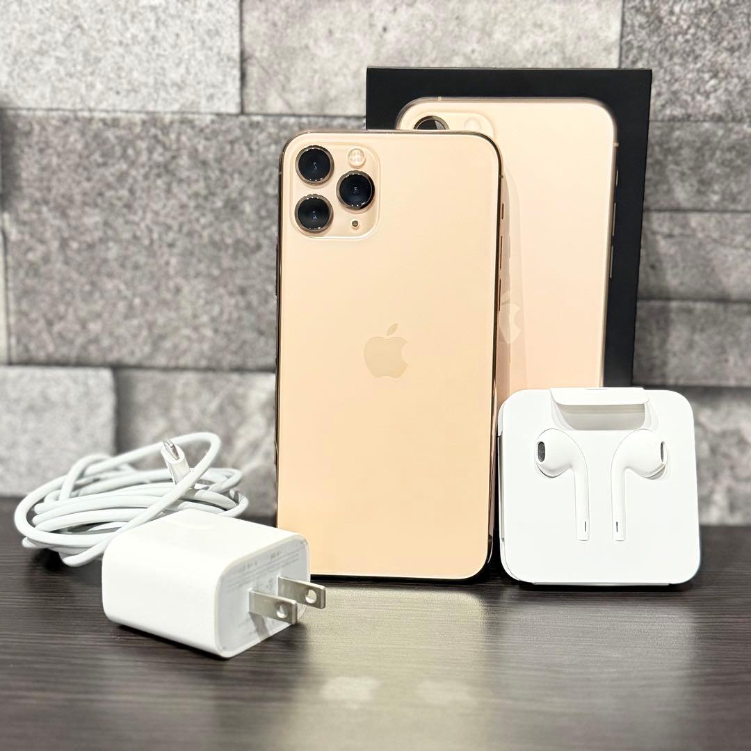 iPhone11Pro 充電器、イヤホンつき 画面割れなし SIMロック解除済