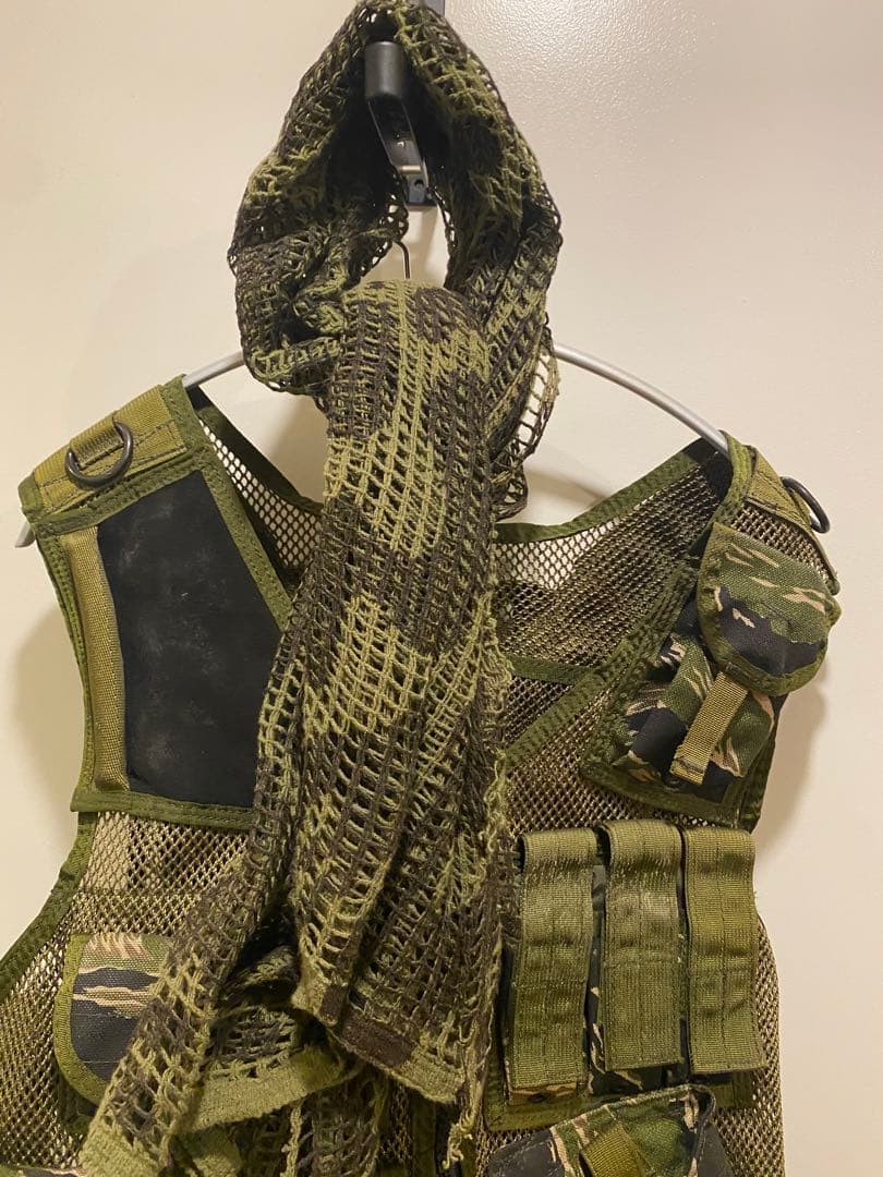 EAGLE タクティカルベスト Mサイズ 激レア　タイガーストライプ