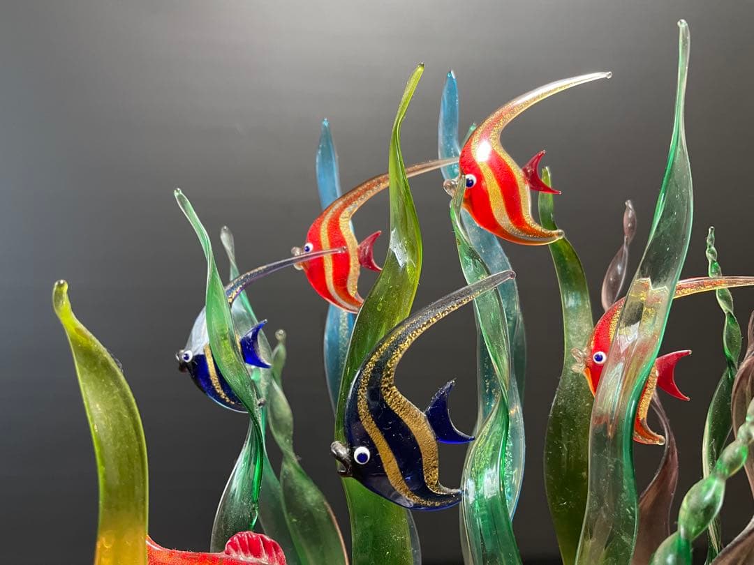 【中澤研一郎】作　ガラス工芸　熱帯魚　置物／ガラスケース付