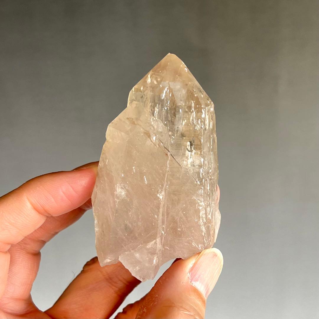 超レア　ガネーシュヒマール産　クリスタル　ポイント水晶　4