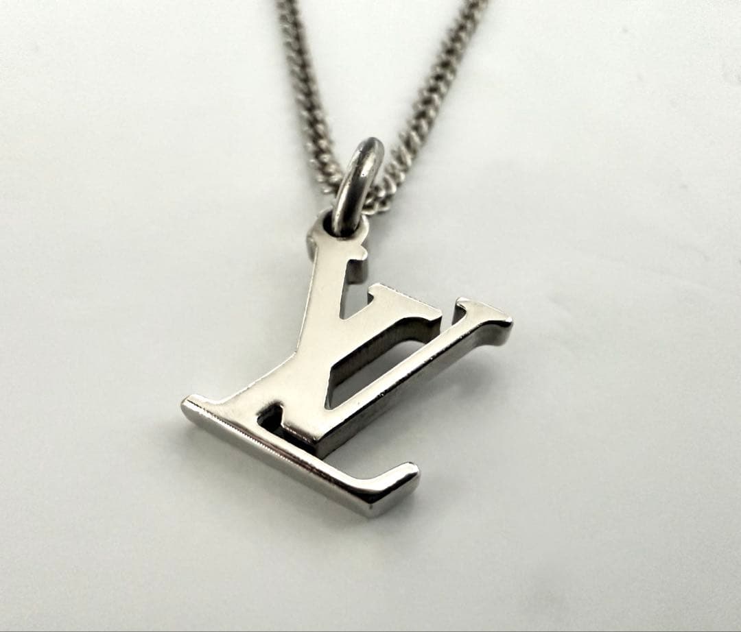 ✨極美品✨louis vuitton LV ネックレス モノグラム柄 【正規品】