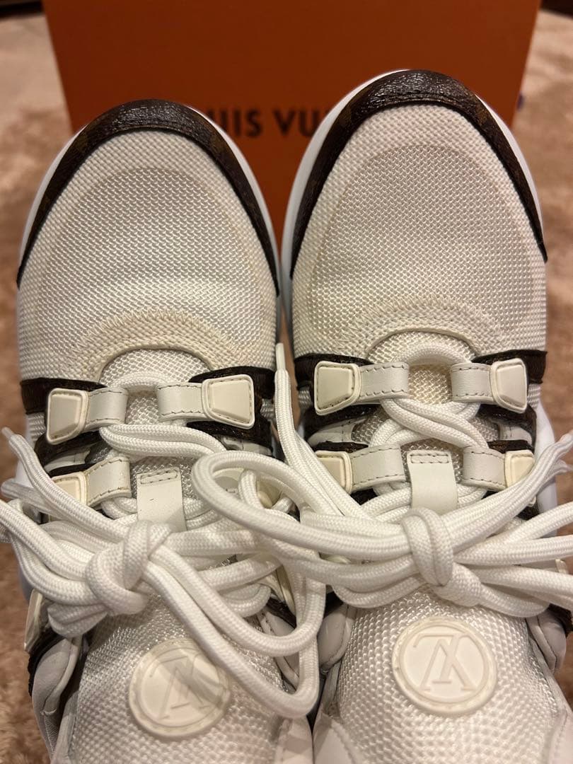 LOUIS VUITTON アークライトスニーカー