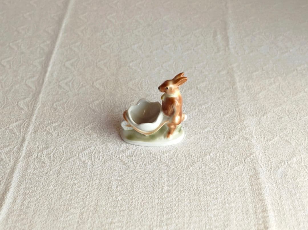 * pottery rabbit ୨୧ * お手伝い上手な ステキなうさぎさん