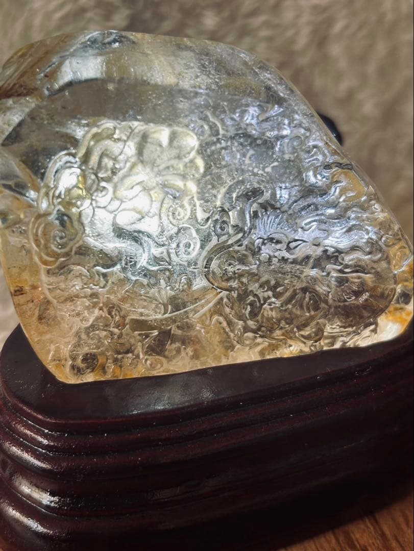 高品質 龍の彫刻 台座付き水晶ヒーラー共生 天然石