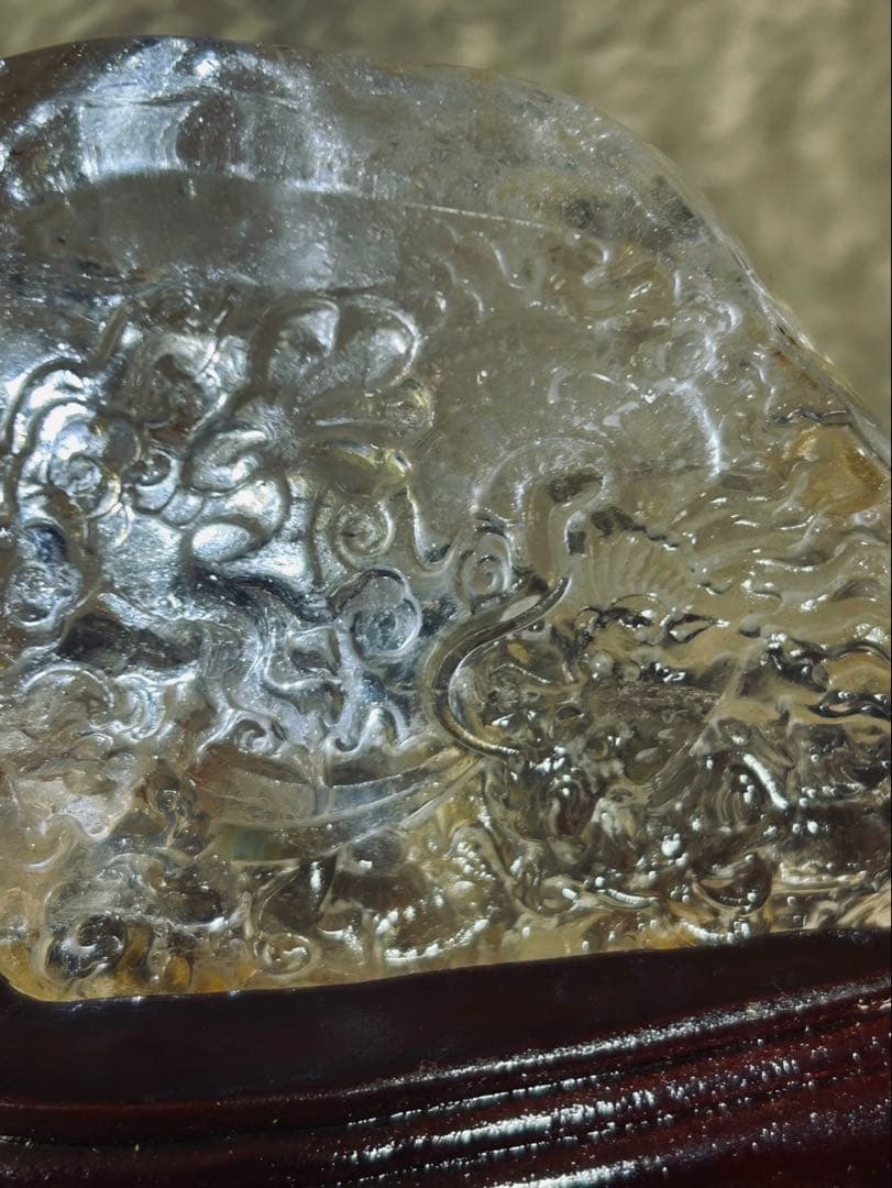 高品質 龍の彫刻 台座付き水晶ヒーラー共生 天然石