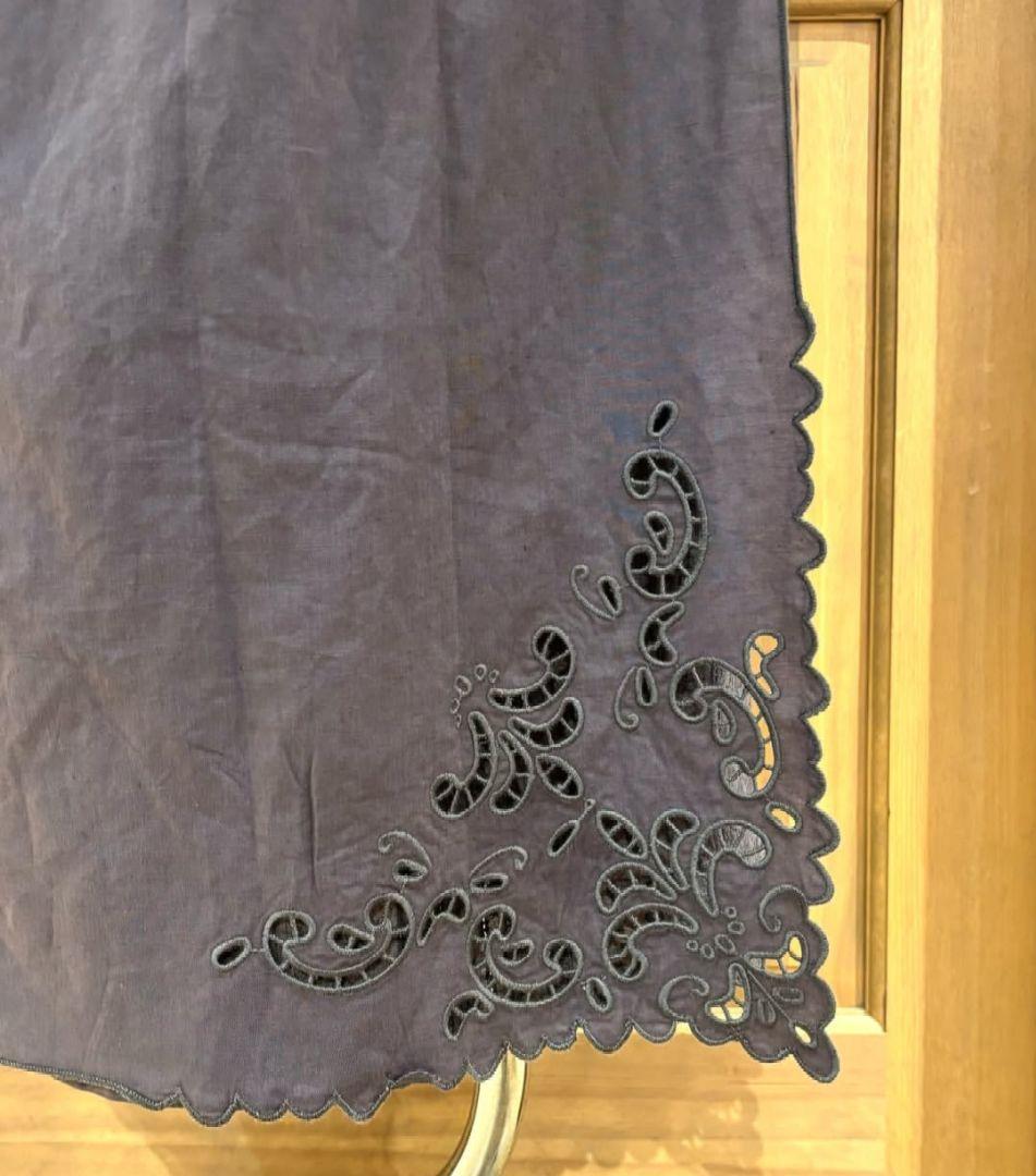 自由が丘限定 ツハル カットワーク刺繍エプロンスカート