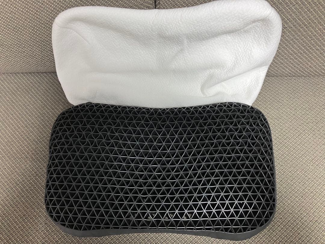 ヒツジのいらない枕「プレミアム」（テンセル枕カバー・外箱付）【美品】