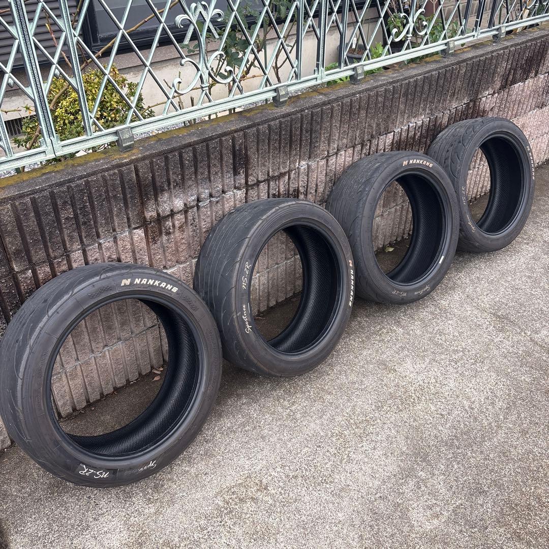 ナンカン　NS2R 215/45/17