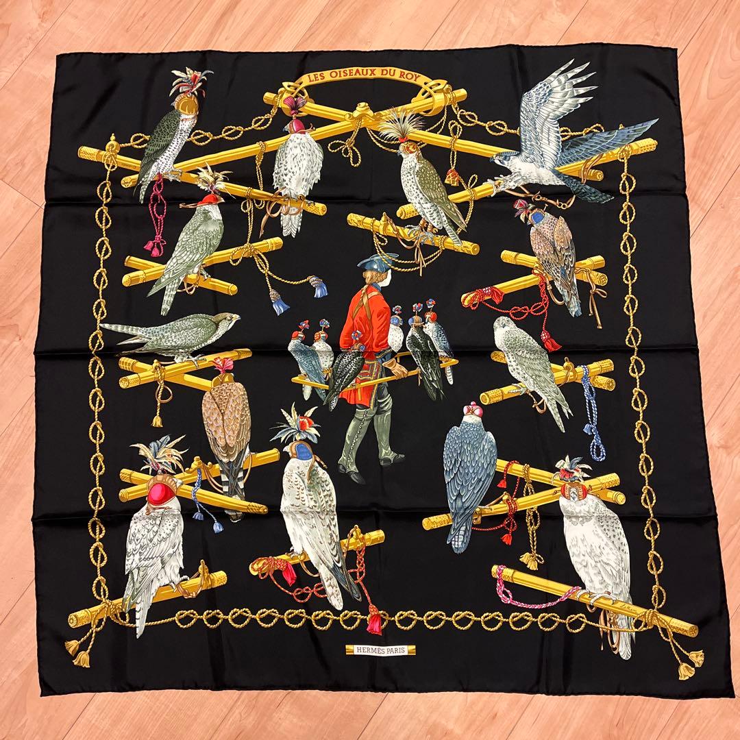 HERMES カレ 90LES OISEAUX DU ROY 王の鳥たち