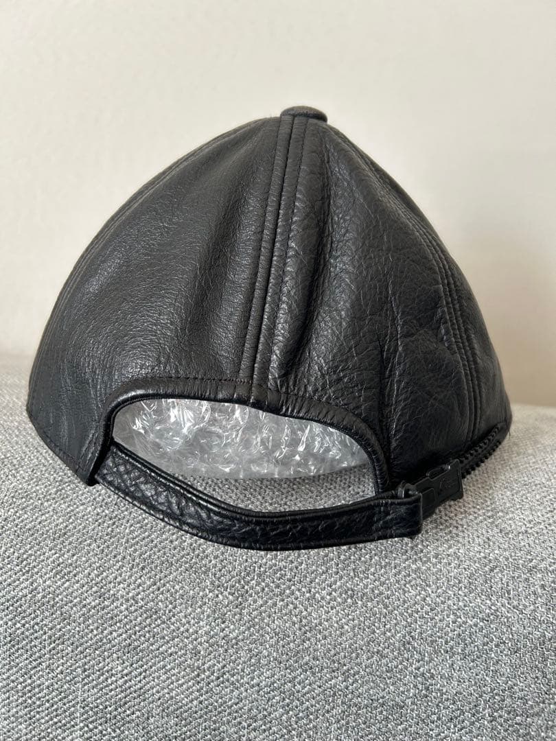 CHANEL ブラックレザー ベースボールキャップ