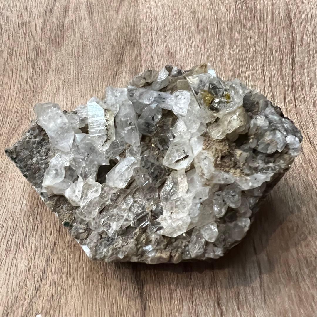 オイルインクォーツ クラスター 水晶 標本 鉱物 原石