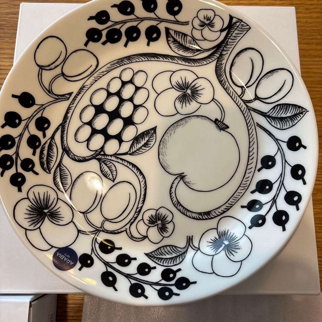 新品正規品★アラビアパラティッシブラック　食器セット♪