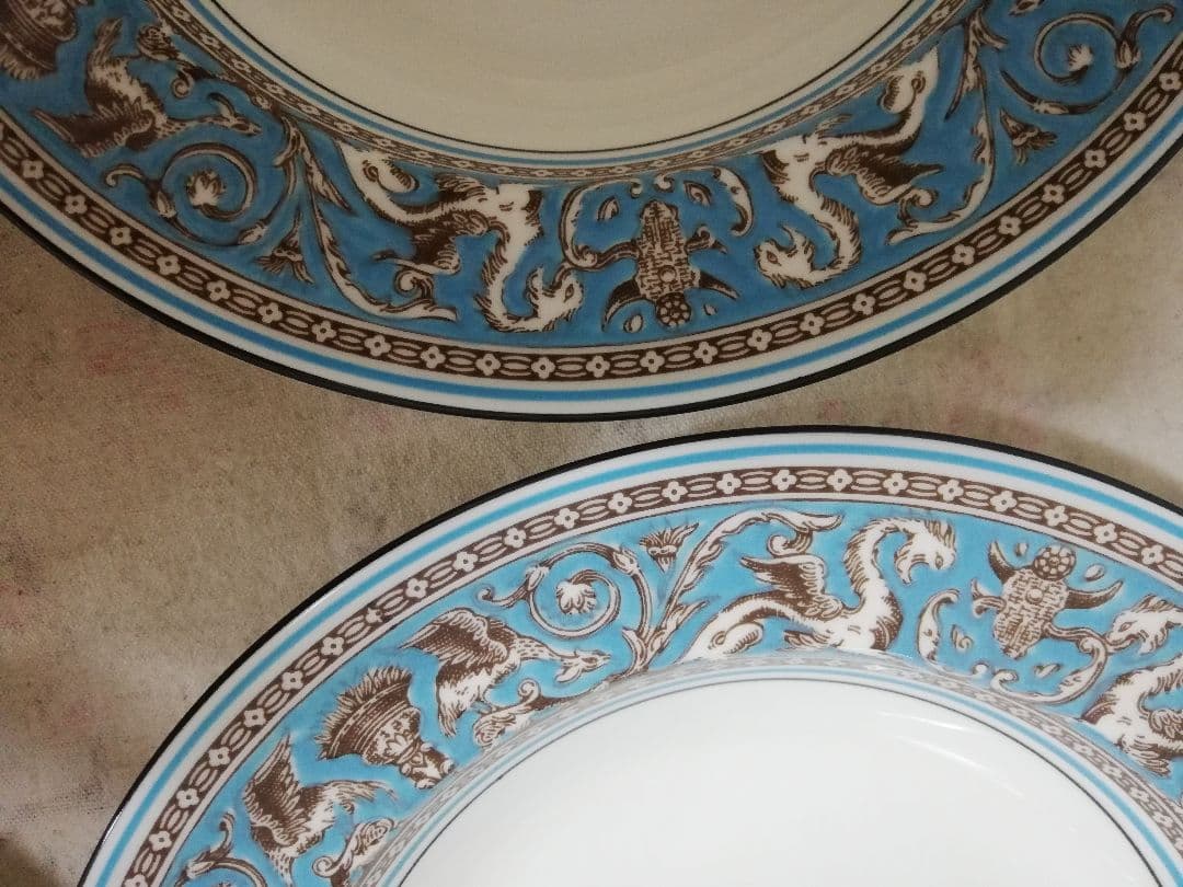 未使用　ウェッジウッド　黒壺　スープ皿　深皿　フロレンティーンターコイズ　2枚