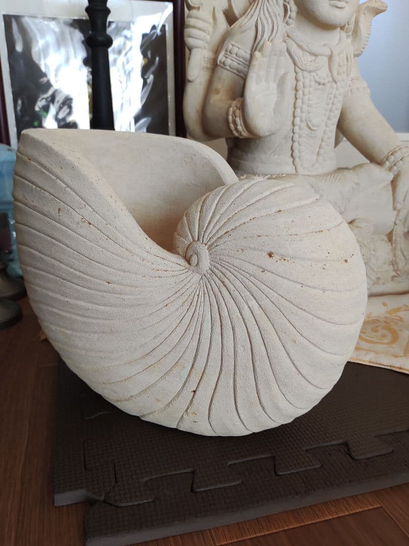 バリ 砂岩彫刻 アンモナイト！【超美品】【希少品】