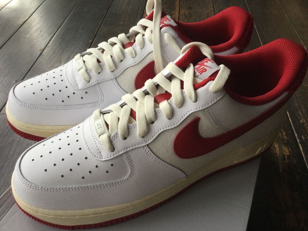 Nike Air Force 1 ‘07 LV red 28cm