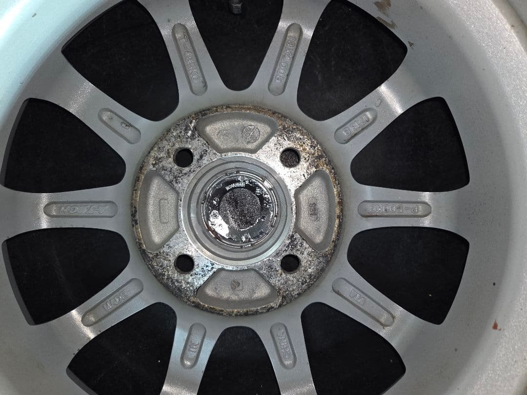 155/65R13 ブリヂストン　スタッドレスVRX 2018年製　本州の人限定