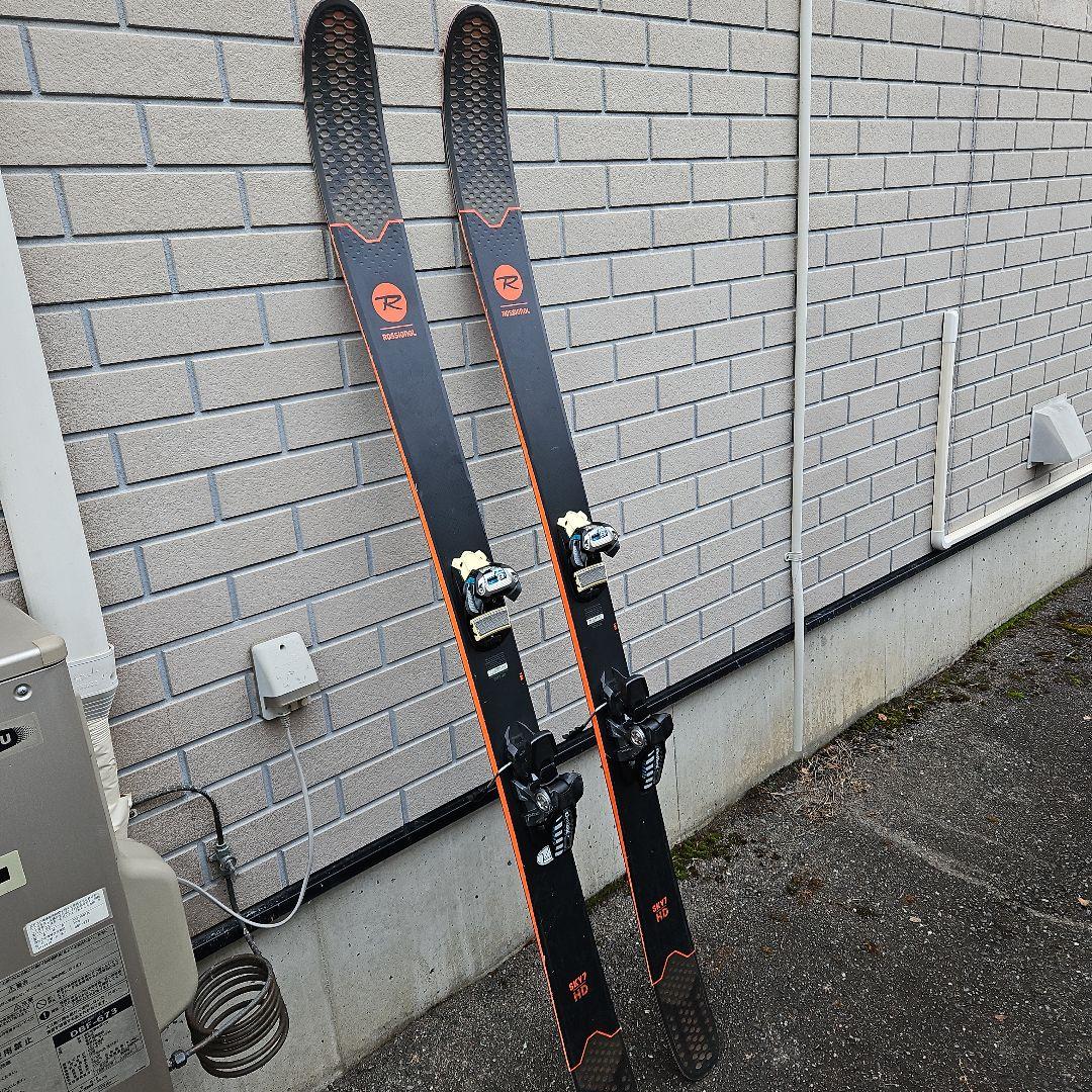 スキー 板・ビンディング（男性174cm／73kgが使用）
