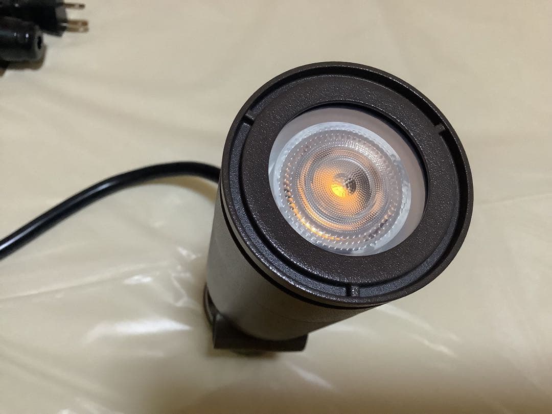 スポットライト　LGQ-14型ー100v色オータムブラウン　LIXIL