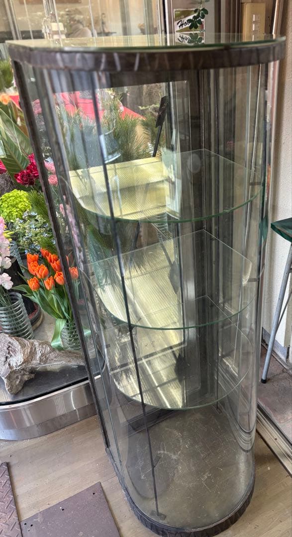 アンティーク調 半円形ガラスディスプレイケース