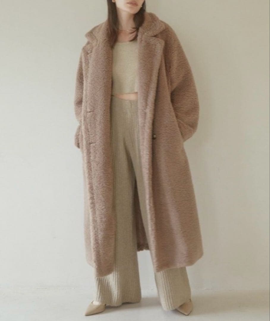 ACYM Teddy volume long コート