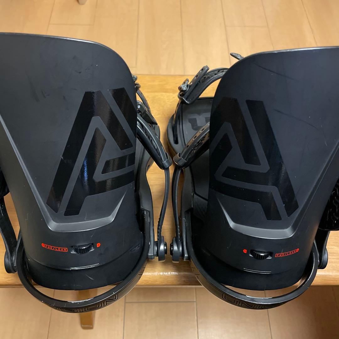 23-24 Union Atlas スノーボードビンディング ブラック Mサイズ