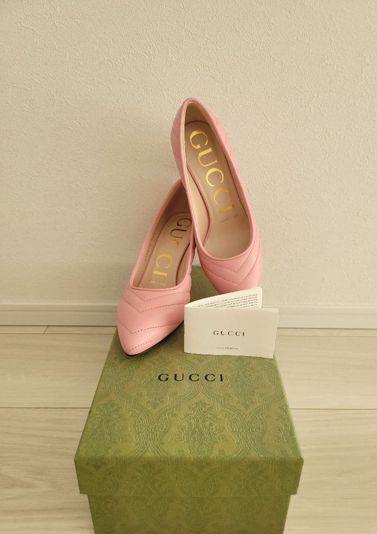 GUCCI ピンク パンプス