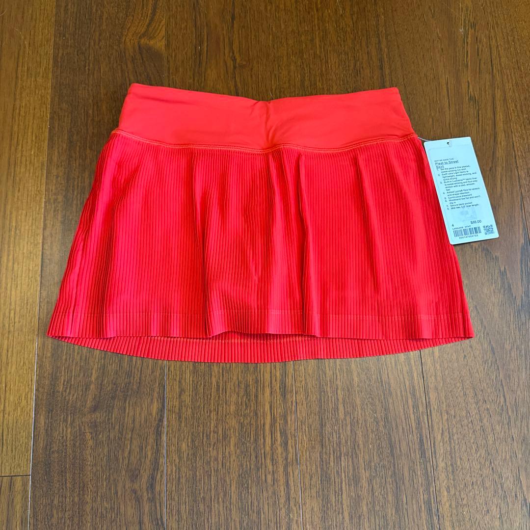 新品未使用　ルルレモン　スコート　ランニング　テニス